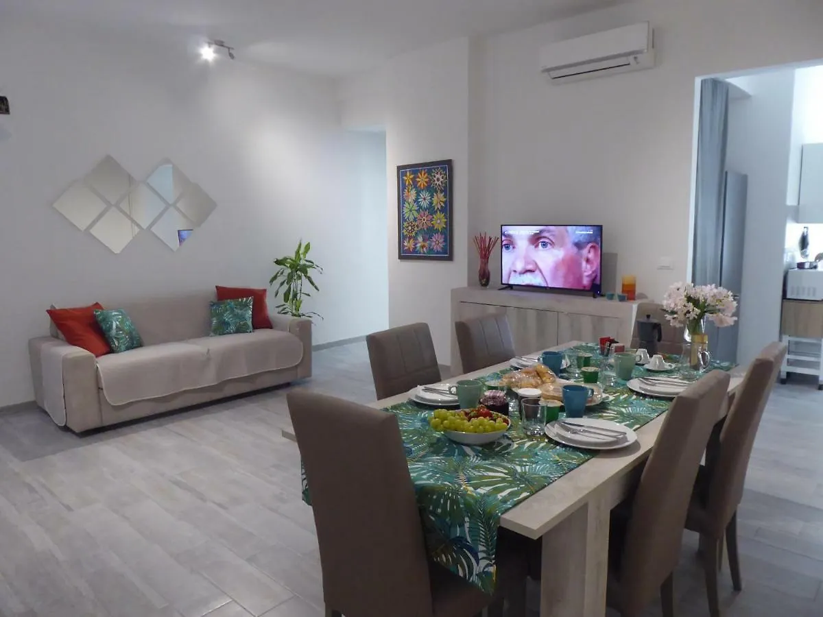 Casa Mia By Holiday World Lägenhet Chiavari 0*,  Italien